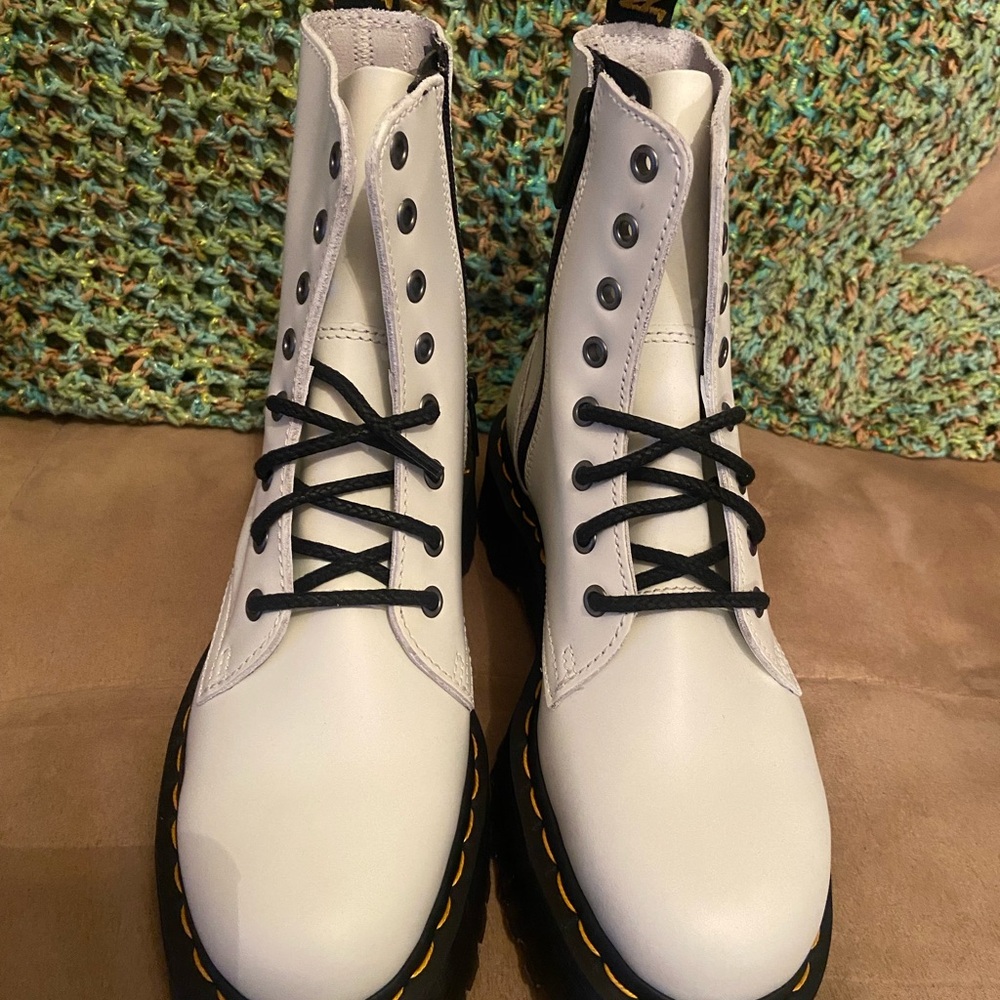 New Dr Martens AirWair in White
